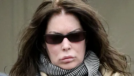 Lara Flynn Boyle este din ce în ce mai slabă și chelește! (Poze)