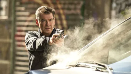 Pierce Brosnan este Spionul de Noiembrie