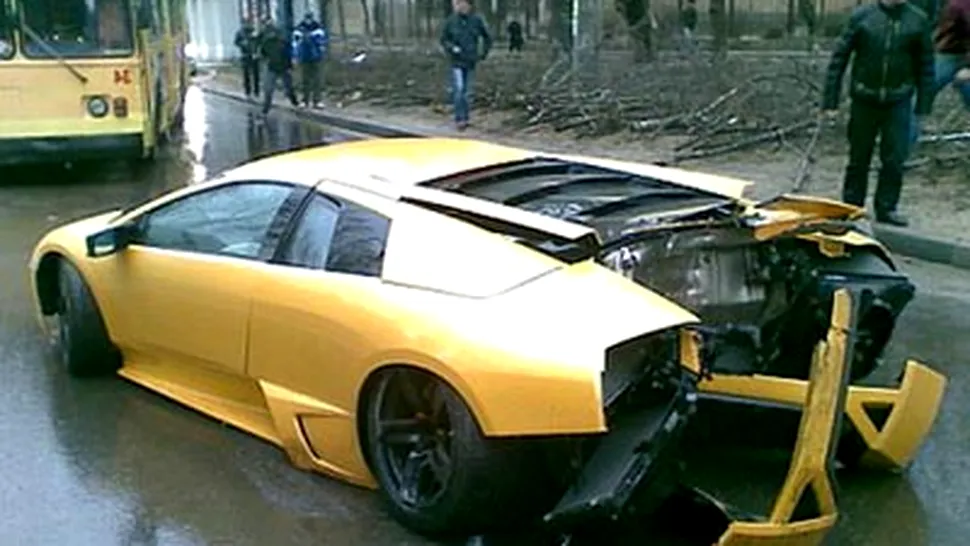 Un rus si-a facut praf masina, un Lamborghini Murcielago (Poze)