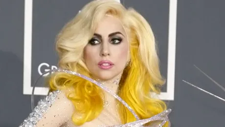 Lady Gaga va cânta în cosmos în 2015