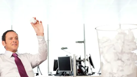 Angajatorii din România triază sute de candidați fără să le citească CV-ul!