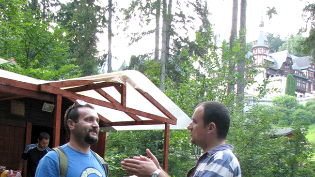 Brizu din Chicaco si Goace din Titan, la Peles