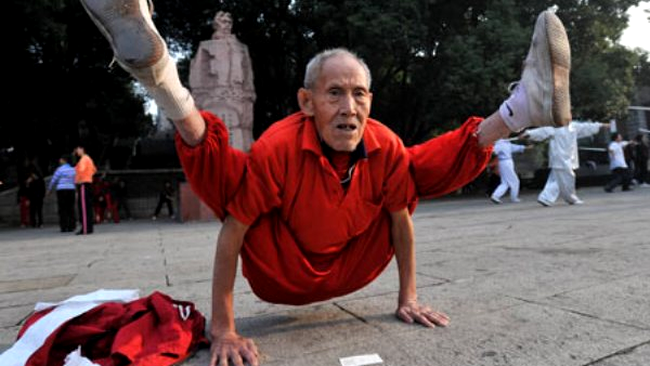 Chinezii care nu se comporta frumos in public vor avea de suferit