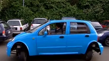 Parcarea laterală, mai ușoară ca niciodată!