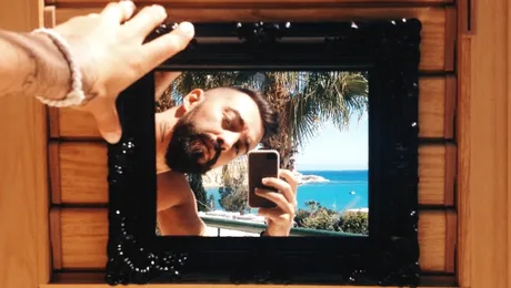 Skizzo Skillz ne cheamă „Sub un palmier”