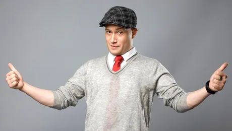 Bendeac vede femeia perfecta cu sanii Luminitei Anghel si fundul blondei lui Bote