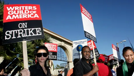 Scenaristii americani nu vor picheta premiile Grammy