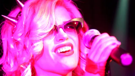 Loredana dă concert-surpriză de ziua fiicei ei