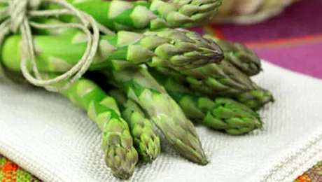 Sparanghelul – remediu pentru mahmureală