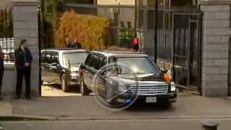 Masina prezidentiala a lui Obama s-a blocat intr-o rampa (Video)