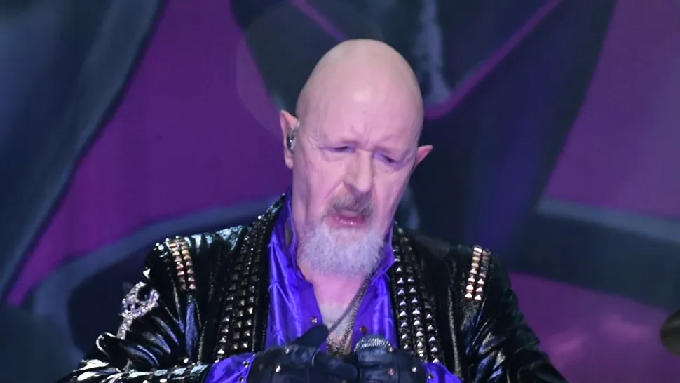 Rob Halford, de la Judas Priest, îndeamnă oamenii să se vaccineze pentru reluarea concertelor live