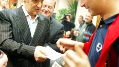 Turcu l-a imprumutat pe Becali cu 4 milioane de euro! (Sport.ro)