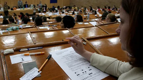 Invatamantul la distanta de la „Spiru Haret”, desfiintat de Guvern