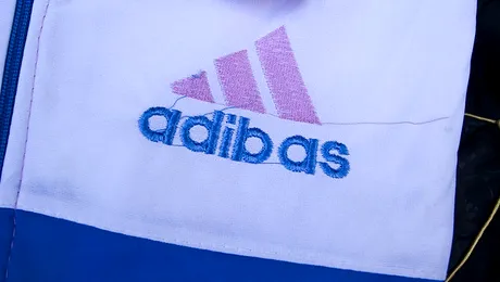 Nike, Adidas si Puma, cele mai falsificate branduri!