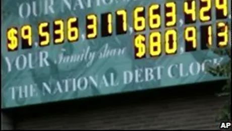 Fiecare american are o datorie de 33.553 dolari