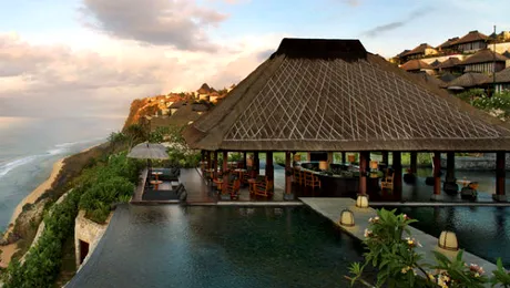 4 hoteluri fabuloase decorate de 4 designeri de modă