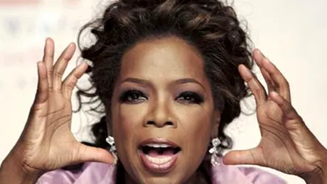 Fata, n-ai fost la Oprah? Ne-a dat la toti cate un Xbox Kinect (Video)