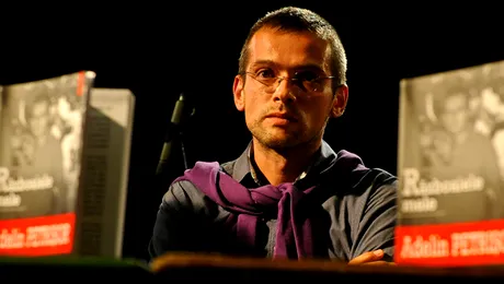 Adelin Petrişor şi-a lansat cartea „Războaiele mele”