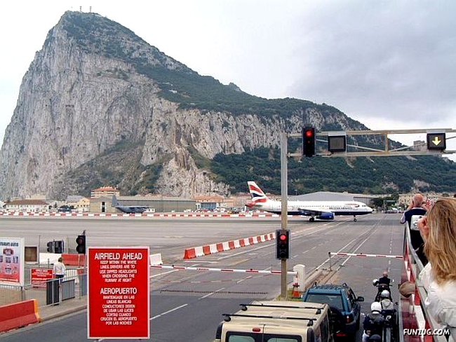 Aeroportul din Gibraltar - peninsula Gibraltar