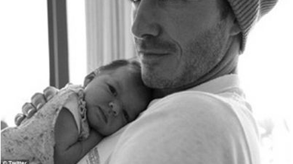 David Beckham se mandreste cu fetita lui, pe Twitter!