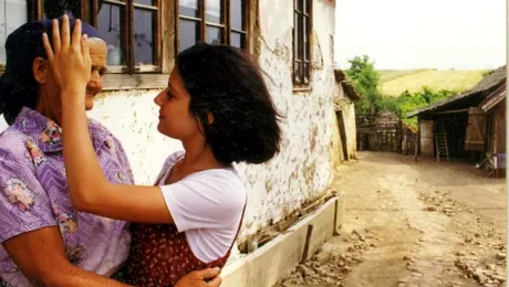 Cum arăta Amalia Enache, pe vremea când stătea la ţară