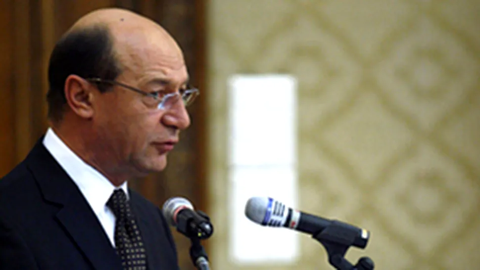 Profesorii fac greva, Basescu isi asuma eroarea
