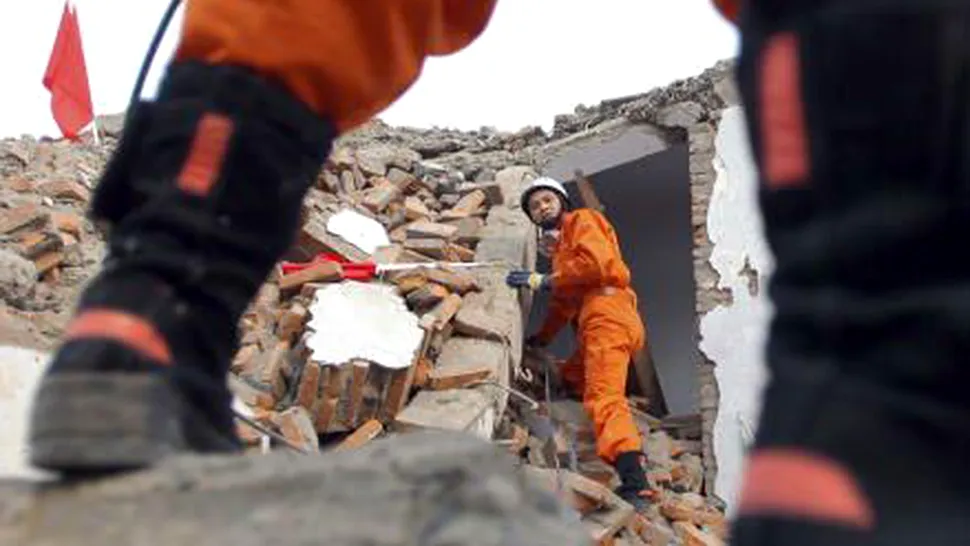 Peste 9600 de morti, in urma cutremurului din China