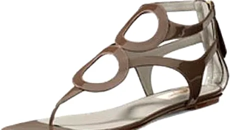 Alejandro Ingelmo, la picioarele femeilor puternice