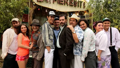 Semeni cu unul dintre actorii “Las Fierbinţi”? Demonstrează!