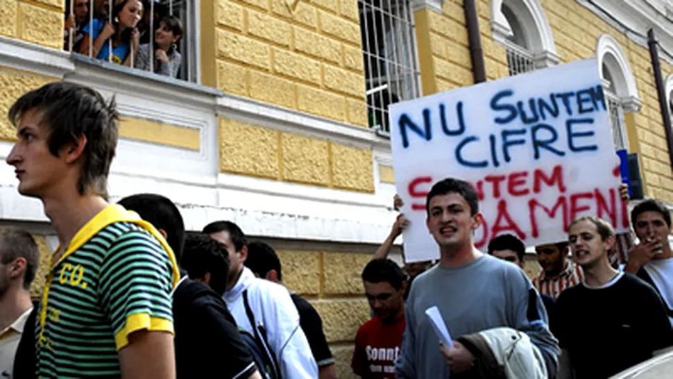 Studentii protesteaza pentru burse mai mari