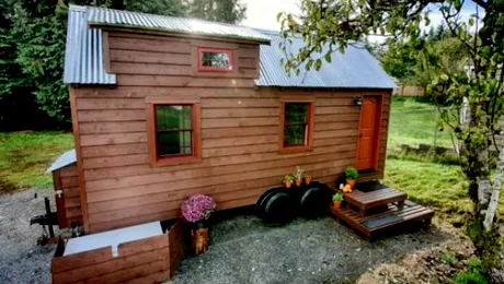 Pare o magazie pe roţi, dar înăuntru se ascunde o comoară!