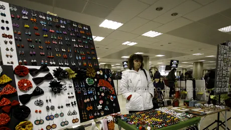 Targ handmade ASID, in Pasajul Universitatii