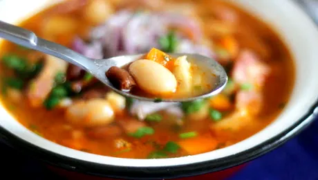 11 rețete de ciorbă de fasole