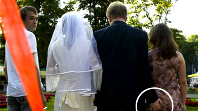 Se înoară cu una, dar 