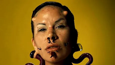 Exemple socante de piercing-uri si tatuaje (Poze)