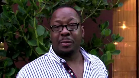 Fostul soţ al lui Whitney Houston îşi lansează propriul ketchup