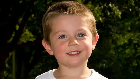 Un băiețel de trei ani a înviat după ce s-a înecat într-o piscină!