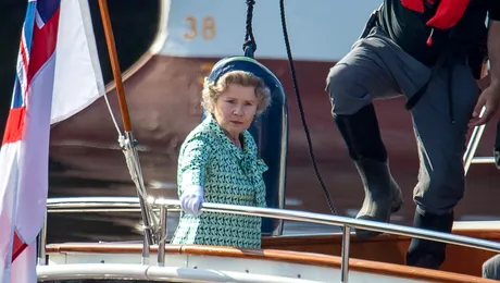 Cel de-al cincilea sezon al serialului Netflix „The Crown”, lansat în noiembrie