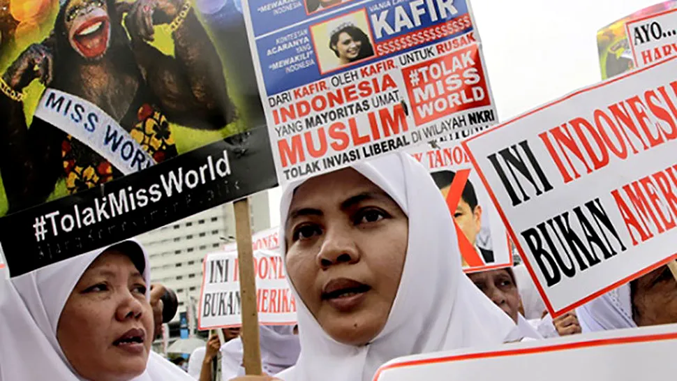 Indonezia: proteste ale musulmanilor împotriva Miss World 2013