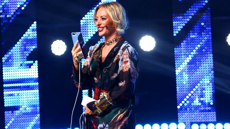 Delia uimeşte cu ţinute spectaculoase în cel de-al şaptelea sezon X Factor