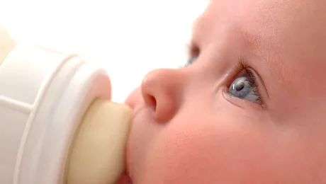 Laptele matern, delicatesă pentru milionarii chinezi