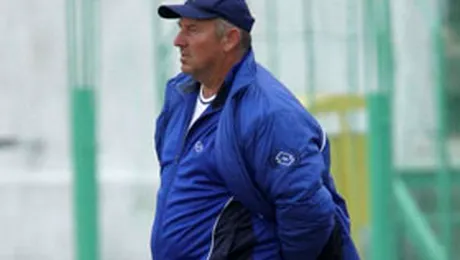 Sdrobis: „Dorinel daca citeste doua carti, se crede antrenor!” (GSP)