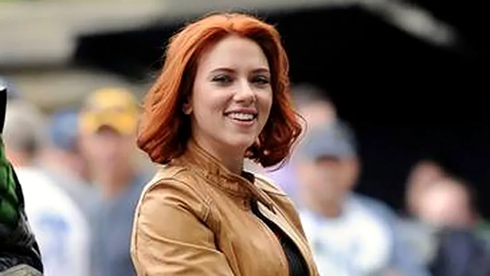 Iti place noul look al lui Scarlett Johansson? (Poze)