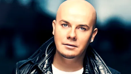 Un român cântă o piesă dorită de Shakira!