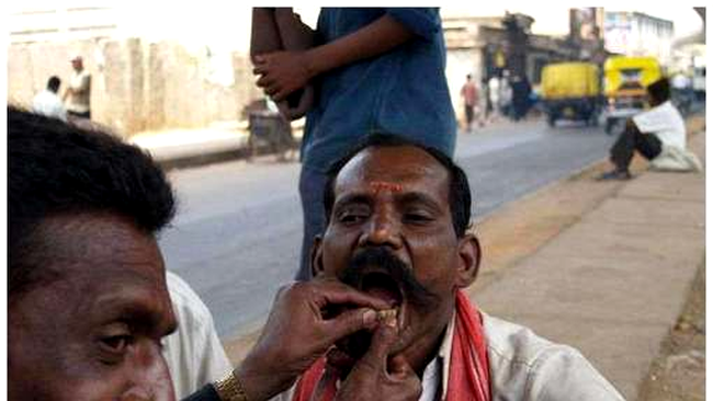 La stomatolog, pe strada