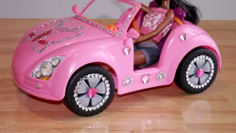 A ramas fara permis pentru ca a condus beat o masina de jucarie