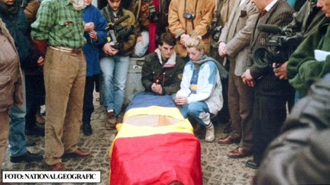 Revolutie- Mihaela Radulescu