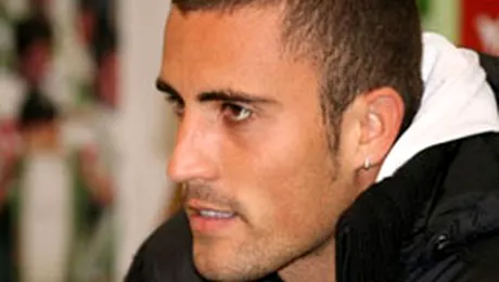 Arthuro din nou in afara lotului! (GSP)