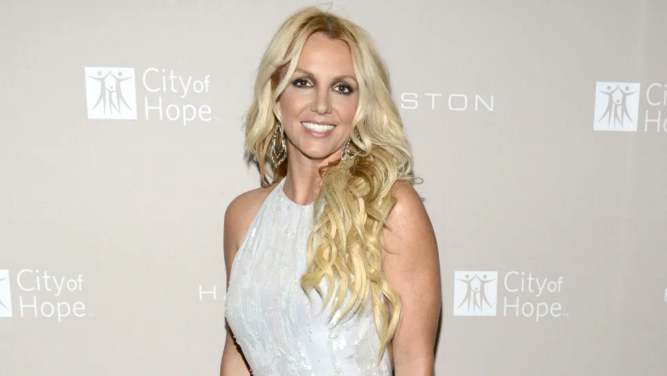 Britney Spears îşi lansează cel de-al 16-lea parfum