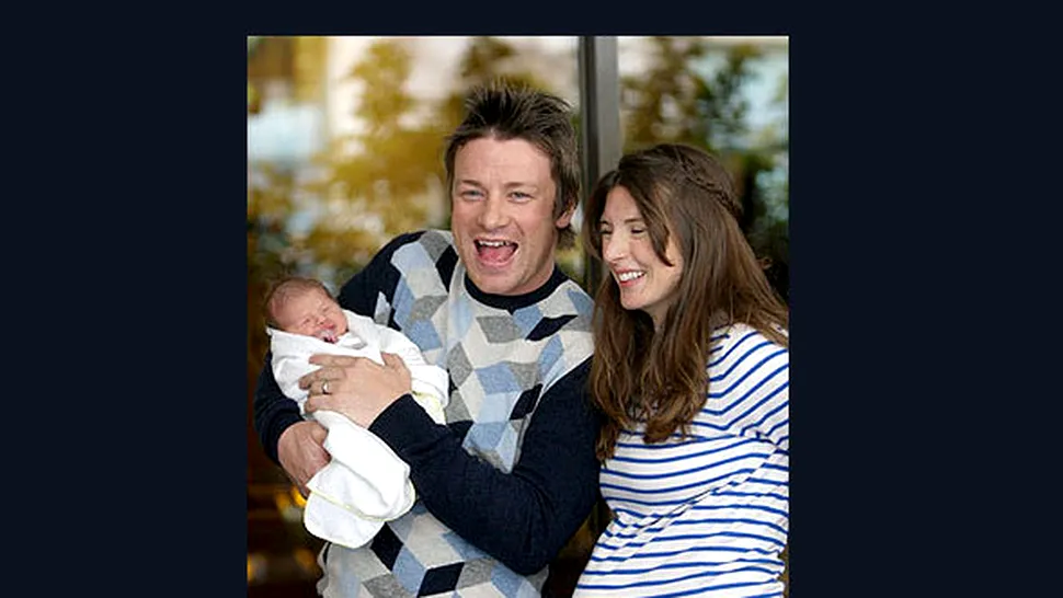 Jamie Oliver, tatic pentru a patra oara!
